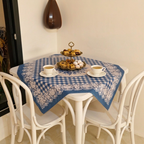 رومیزی رنگ ثابت (سفره)مخمل آستردار سایز ۹۷ در ۹۷ سانتیمتر | طرح چهارخانه و گلدار سنتی